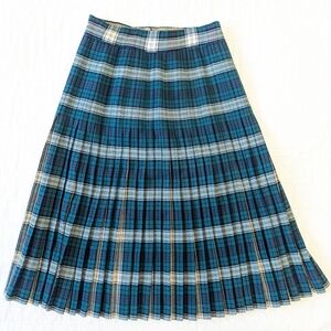 1950s Girls Green Tartan Wool Kilt, Pleated School Skirt W23"